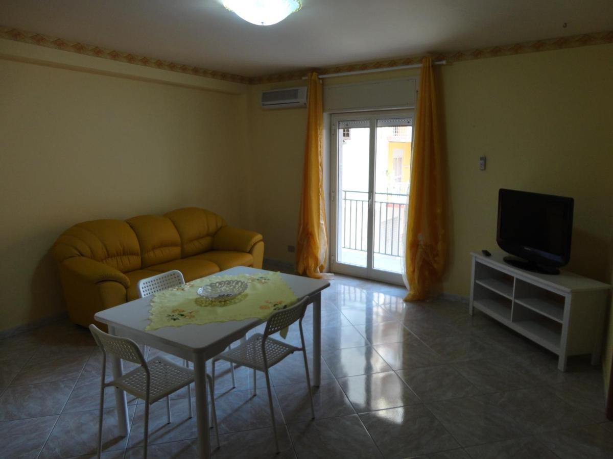 Baciati Dal Sole - Appartamento In Centro 포르토 엠페도클레 외부 사진